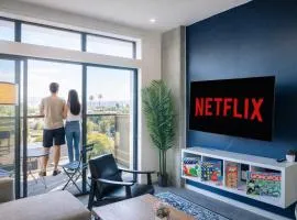 Elegant 2BD - CDT - Gym, Pool, Parking - Sleep 8