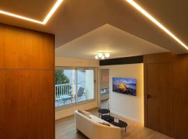 Le 34 Urban luxury Cinema et Terrasse - Centre Gare - Acc&egrave;s autonome, hotel de luxe a Limoges