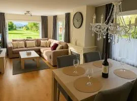 Moonlight Nature Holiday Home