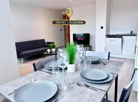 Modern 2-Bed Flat in York City Centre - Steps from Minster and Shambles