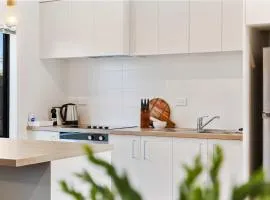 Relaxed Stay in Modern Comfort - By Superior Stays