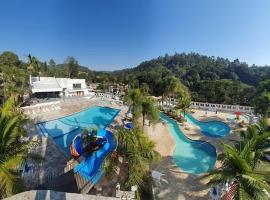 Chalé Quedas - Piscinas, Pesca, Quadras e Wifi ! Experiência Premium com Segurança e Qualidade, viešbutis mieste Itu