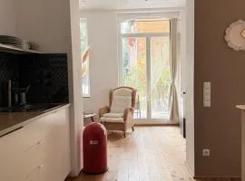 Apartment mit Balkon am ICE-Bahnhof in Wilhelmshöhe by Castora Homes