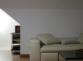 Le Clocher, nice warm and comfortable nest, Hotel in Sierentz