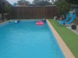 T2 calme avec accès piscine