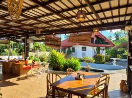 Galera Lodge & Cafe, hotel na praia em Puerto Galera