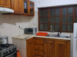 Topklass homes, Hotel in Praia