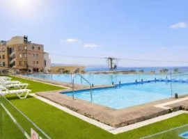 Departamento estudio en Reñaca con terraza y vista a la piscina