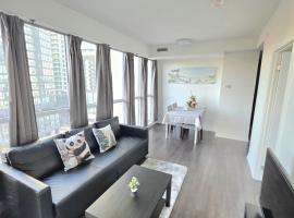Heart of Toronto 1 Bedroom, 1 Bathroom, 1 free parking, מלון בטורונטו