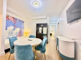 Private Guest Suite, One Parking Space