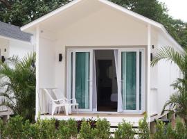 Travellers Palm, kis&aacute;llatbar&aacute;t sz&aacute;ll&aacute;s a Phangan-szigeten