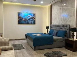 Zeta Luxury Suites I One Bedroom Apartment City View