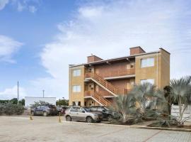 Apartamentos frente al Mary Tolu - Coveñas, Hotel in San Silvestre