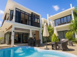 Villa Aliz&eacute;e Boutique Hotel - Id&eacute;al Couples & Pros - Rooftop, strandhotel i Port Louis