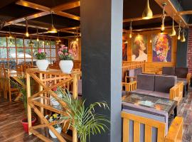 dwapar mussoorie, hotel Manāliban