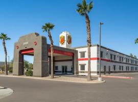 Super 8 by Wyndham Casa Grande, מלון בקאסה גרנדה