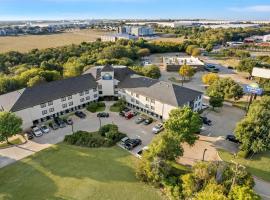 Days Inn & Suites by Wyndham DeSoto, viešbutis mieste De Stas