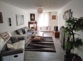 Maison au calme pour 7 personnes โรงแรมในแซ็งต์-จูเนียง