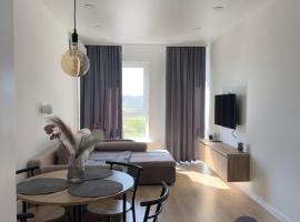 Апартаменти в ЖК City Park поруч з басейном, hotel sa Cherkasy