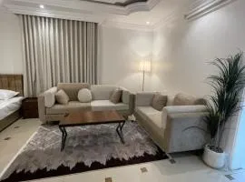 ADEL Privet Hostleإيواء خاص