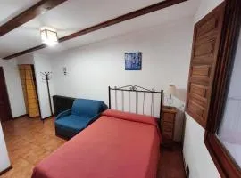 Casa Rural Fausto Camping Cerca de Dinópolis