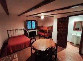Casa Rural Fausto Camping Cerca de Dinópolis