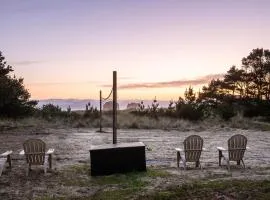 Ocean Front Rockaway Beach Studio Apartment