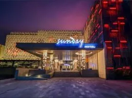 Sunday Hotel Arshika Sunset Road