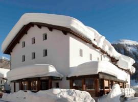 Hotel Furka, hotell i Oberwald