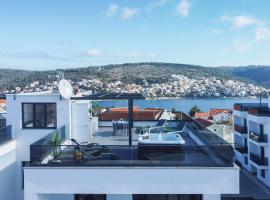 Penthouse Adriatic Blue โรงแรมในโตรกีร์