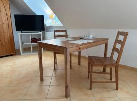 Ferienwohnung mit Küche und Bad, hotel em Hollenbach