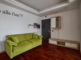 Leonardo apartment