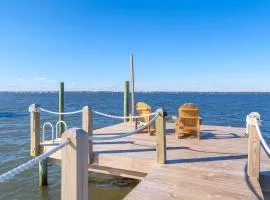 Soundfront Master Suite - Pet Friendly - 5BR