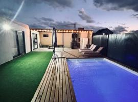 Casa con Piscina próximo a Punta Ballena, hotel a Maldonado