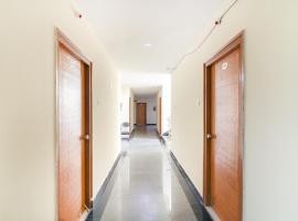 Hotel O by OYO Hitech inn, hotel en Kondapur