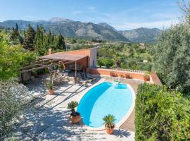 Hotel Moscari by CheelHotels, hotel i Moscari