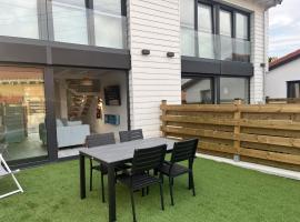 Apartamentos Catamar&aacute;n Azul, шале в городе Суансес