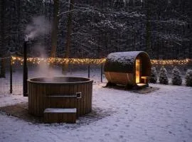 Domek z basenem nad Bugiem