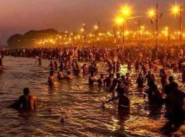 Shivalaya Family Campe Sangam Ghat, luksustelt i Prayagraj