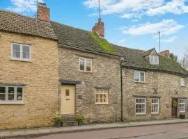 2 Bed in Malmesbury oc-f34728