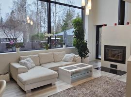 Villa Lambro, hotel a Espoo