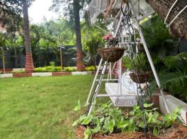 The Nature's Farm, hotel i Prayagraj