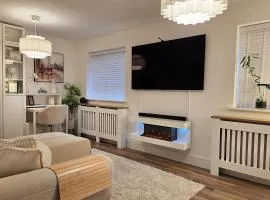 3-Bedroom New Build - Private Parking - VAT Included