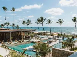 Cais Eco Residência Muro Alto by Sintta