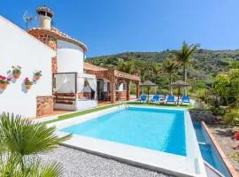 Villa Las Palmeras de Torrox by Ruralidays