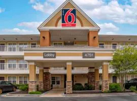Studio 6 Extended Stay Huntsville, AL - US Space & Rocket Center