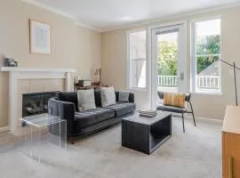 Blueground Old Mountain View pool nr Shoreline Park SFO-2083