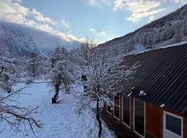 Lazer Çardaku Guest House