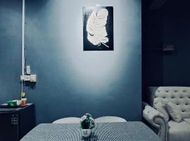 KAY'SURIA HOMESTAY, מלון בראוואנג
