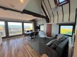 The Lifeboat & Seaview Terrace, hotel sa Skerries